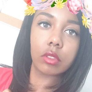 Meet your Posher, Mia